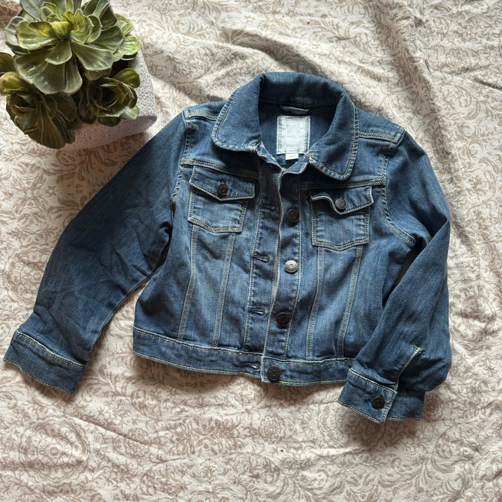***Gymboree Kids Jean Jacket Size 5/6